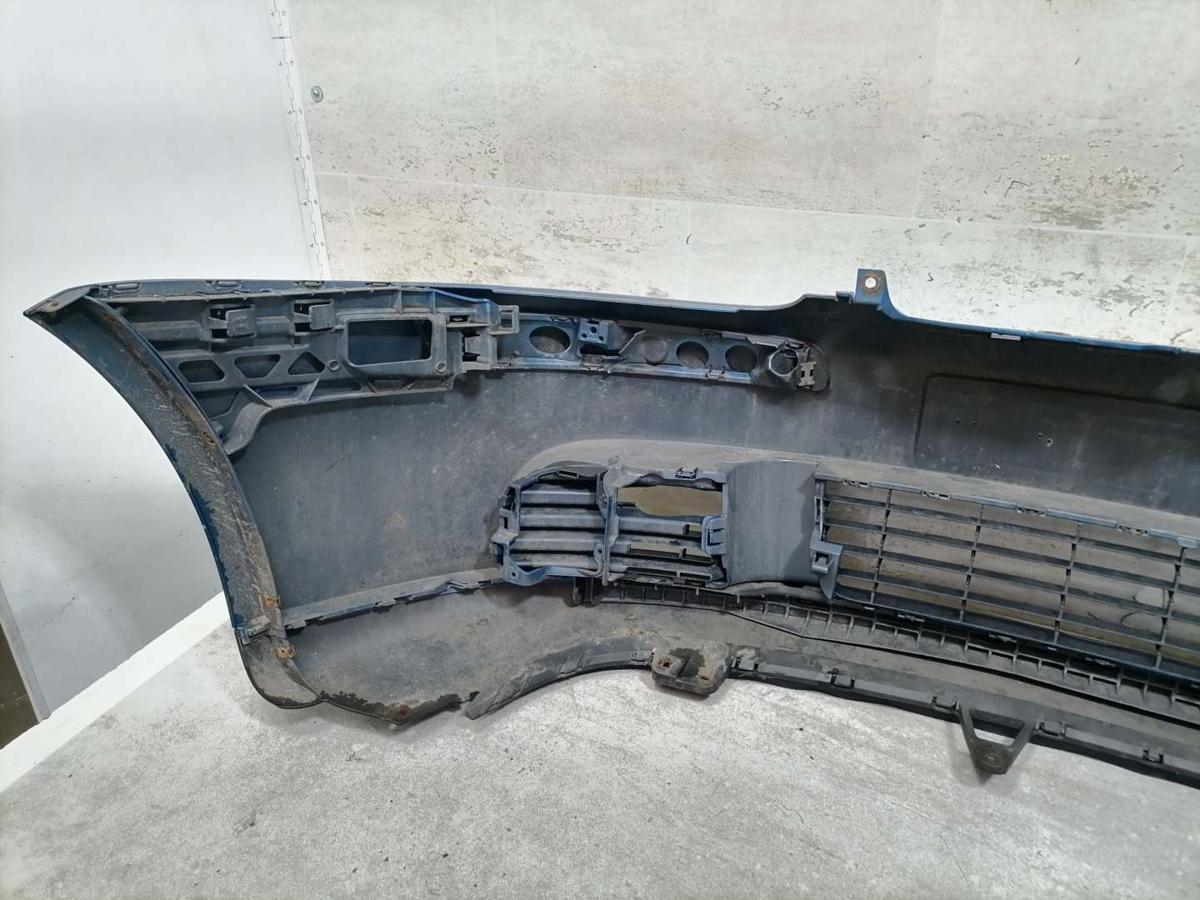 VW Golf V original Stoßstange Stoßfänger vorn LC5G Costa Blue Pearl Fließheck BJ03 VW Golf V original Stoßstange Stoßfänger vorn LC5G Costa Blue Pearl Fließheck BJ03